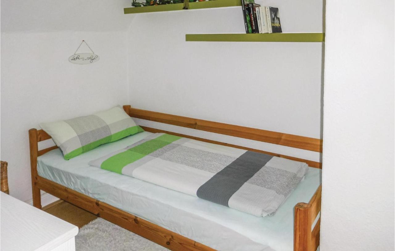 Awesome apartment in Lbtheen-Garlitz with 2 Bedrooms Buitenkant foto